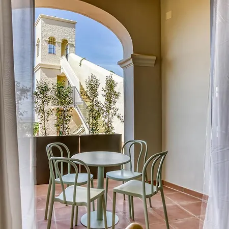 Aparthotel Mas Cusi Palau Saverdera